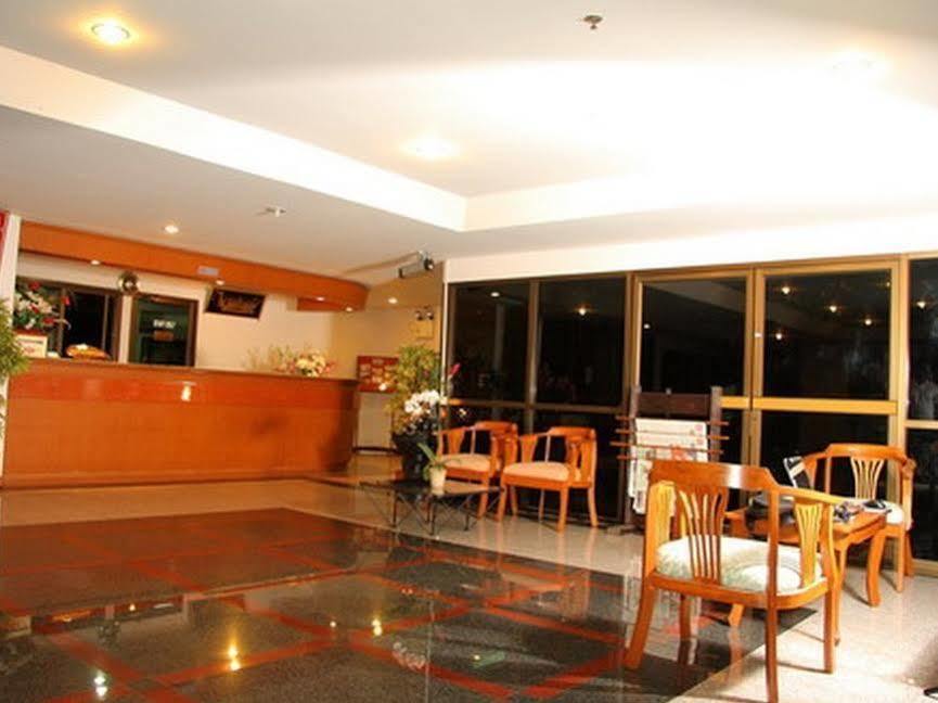 Js Tower Hotel Banguecoque Exterior foto